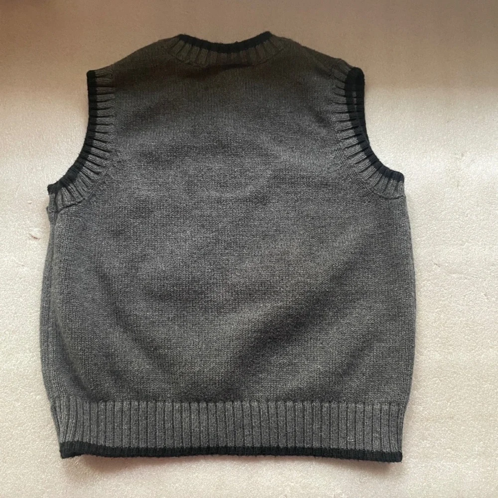 Great Guy Vest Toddler 3T Gray Sleeveless Knit Sweater Train Engine Applique Top